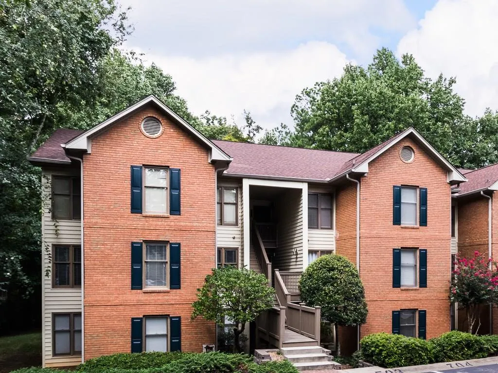 702 Garden Court, Atlanta, Georgia 30328, 2 Bedrooms Bedrooms, ,2 BathroomsBathrooms,Residential,Sold,702 Garden Court,5901785