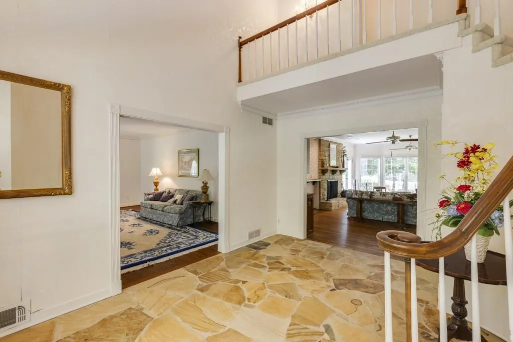 3205 Spalding Drive, Sandy Springs, Georgia 30350, 5 Bedrooms Bedrooms, ,4 BathroomsBathrooms,Residential,Sold,3205 Spalding Drive,7423848