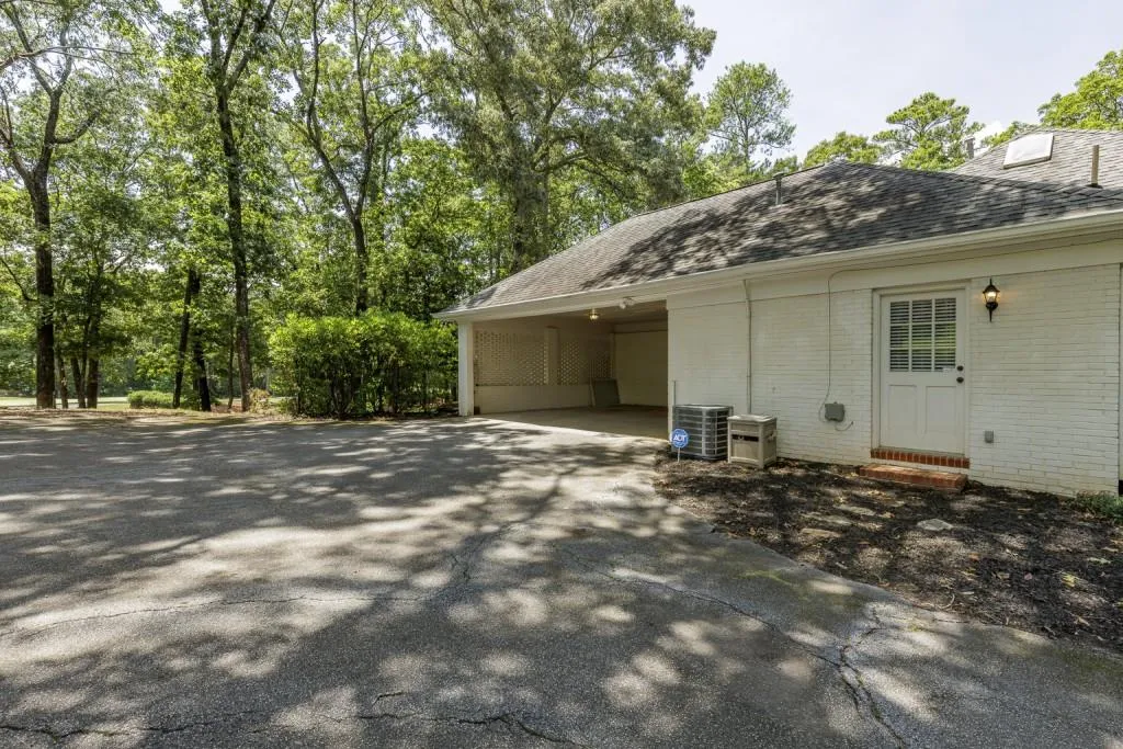 3205 Spalding Drive, Sandy Springs, Georgia 30350, 5 Bedrooms Bedrooms, ,4 BathroomsBathrooms,Residential,Sold,3205 Spalding Drive,7423848