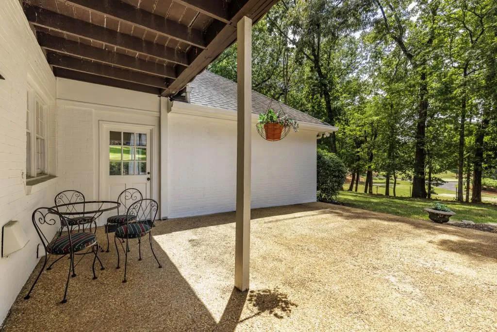 3205 Spalding Drive, Sandy Springs, Georgia 30350, 5 Bedrooms Bedrooms, ,4 BathroomsBathrooms,Residential,Sold,3205 Spalding Drive,7423848