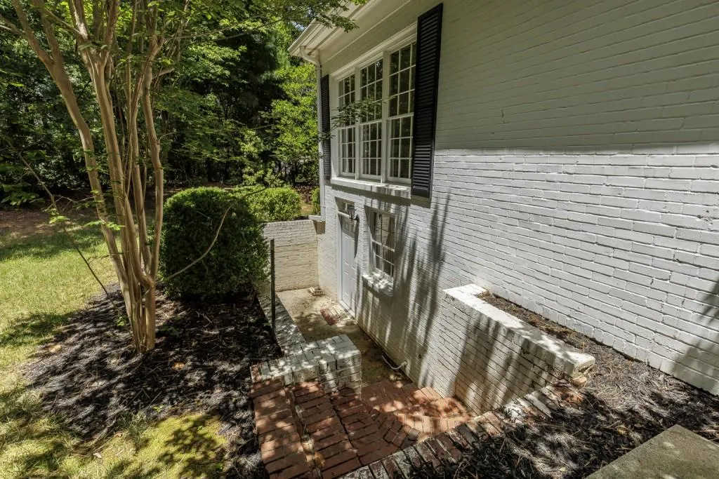 3205 Spalding Drive, Sandy Springs, Georgia 30350, 5 Bedrooms Bedrooms, ,4 BathroomsBathrooms,Residential,Sold,3205 Spalding Drive,7423848