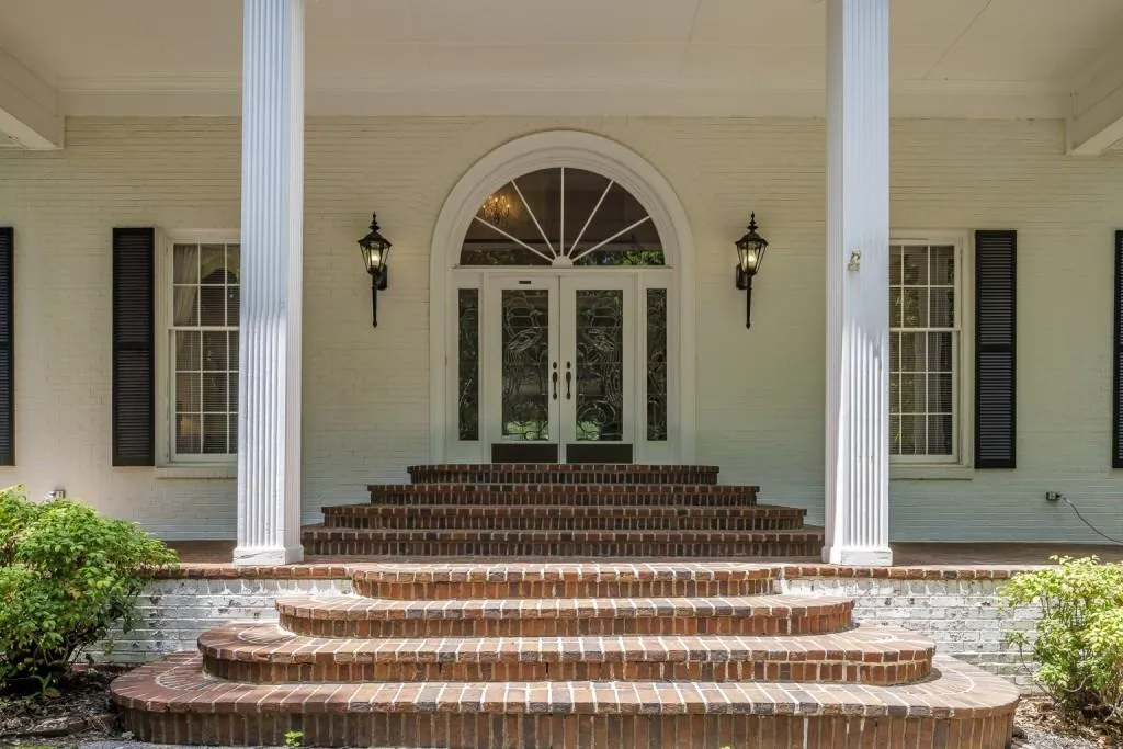 3205 Spalding Drive, Sandy Springs, Georgia 30350, 5 Bedrooms Bedrooms, ,4 BathroomsBathrooms,Residential,Sold,3205 Spalding Drive,7423848