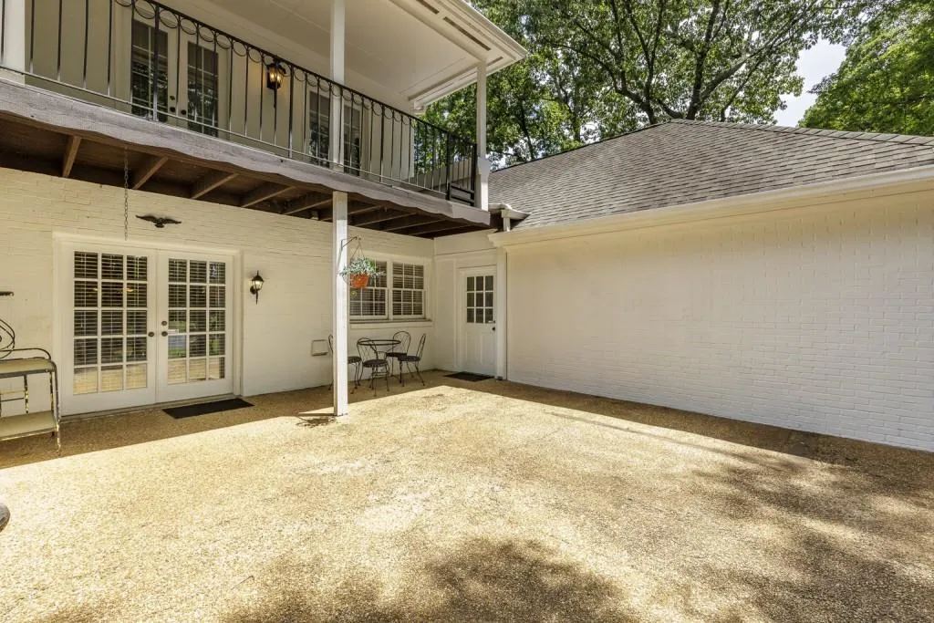 3205 Spalding Drive, Sandy Springs, Georgia 30350, 5 Bedrooms Bedrooms, ,4 BathroomsBathrooms,Residential,Sold,3205 Spalding Drive,7423848