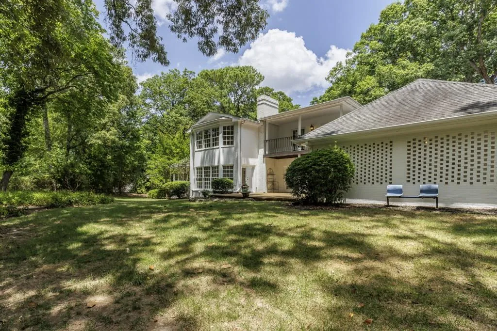 3205 Spalding Drive, Sandy Springs, Georgia 30350, 5 Bedrooms Bedrooms, ,4 BathroomsBathrooms,Residential,Sold,3205 Spalding Drive,7423848