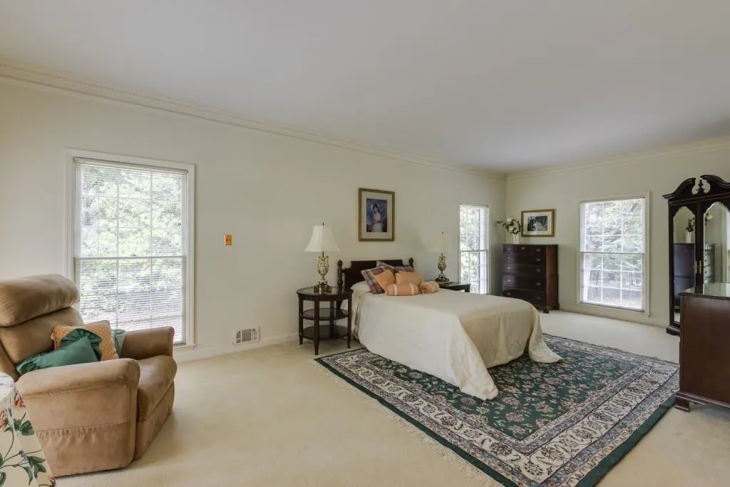 3205 Spalding Drive, Sandy Springs, Georgia 30350, 5 Bedrooms Bedrooms, ,4 BathroomsBathrooms,Residential,Sold,3205 Spalding Drive,7423848
