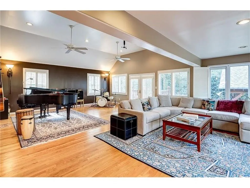 1744 Northridge Road, Sandy Springs, Georgia 30350, 4 Bedrooms Bedrooms, ,3 BathroomsBathrooms,Residential,Sold,1744 Northridge Road,5699439 1744 Northridge Road, Sandy Springs, Georgia 30350, 4 Bedrooms Bedrooms, ,3 BathroomsBathrooms,Residential,Sold,1744 Northridge Road,5699439