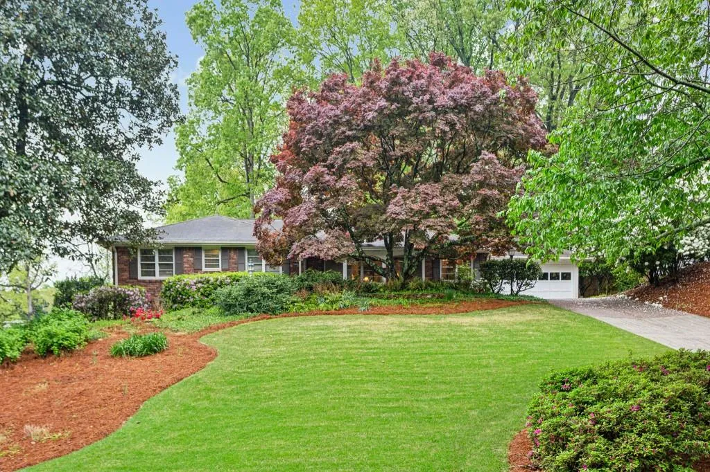 255 Beachland Drive, Atlanta, Georgia 30342, 3 Bedrooms Bedrooms, ,3 BathroomsBathrooms,Residential,Sold,255 Beachland Drive,7369030