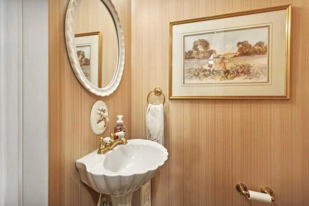 255 Beachland Drive, Atlanta, Georgia 30342, 3 Bedrooms Bedrooms, ,3 BathroomsBathrooms,Residential,Sold,255 Beachland Drive,7369030