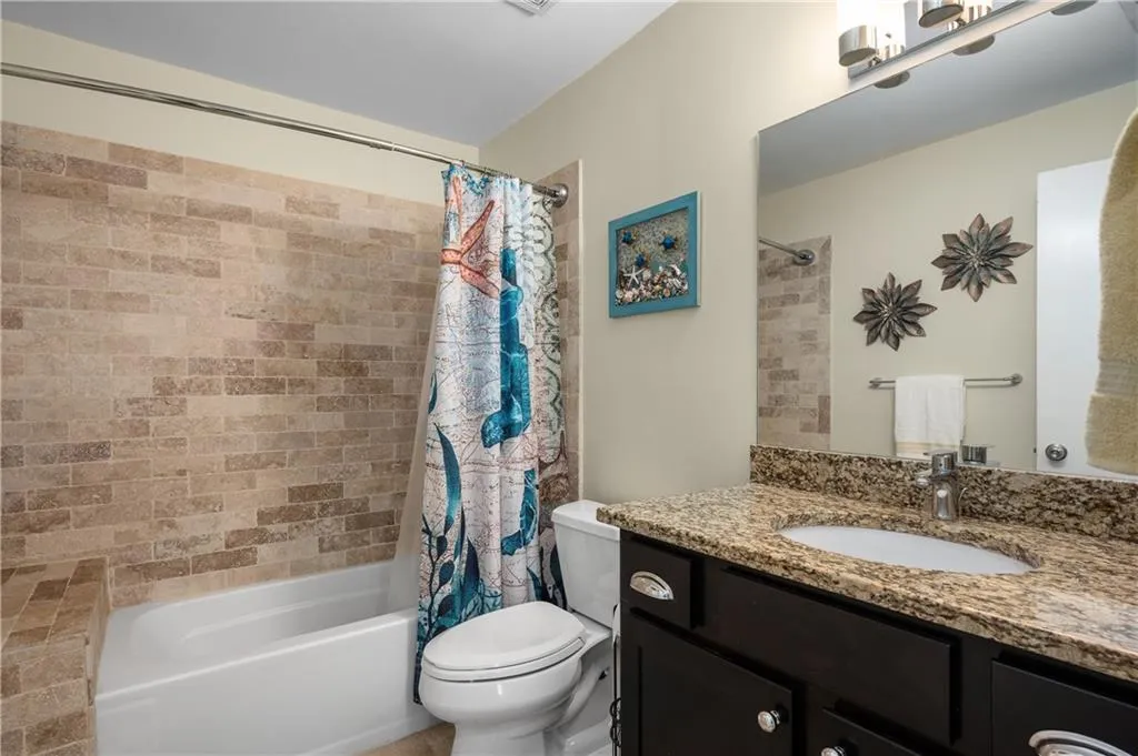 71 Dunwoody Springs Drive, Atlanta, Georgia 30328, 3 Bedrooms Bedrooms, ,2 BathroomsBathrooms,Residential,Sold,71 Dunwoody Springs Drive,7494054