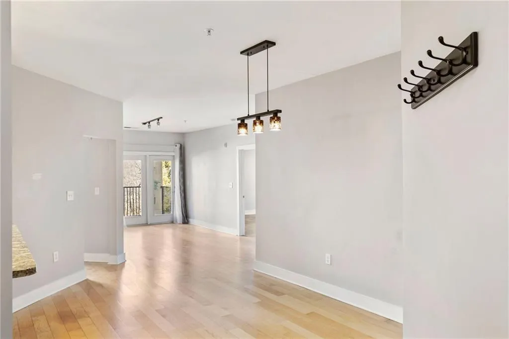 799 Hammond Drive Unit 219, Atlanta, Georgia 30328, 2 Bedrooms Bedrooms, ,2 BathroomsBathrooms,Residential,For Sale,799 Hammond Drive Unit 219,7534124