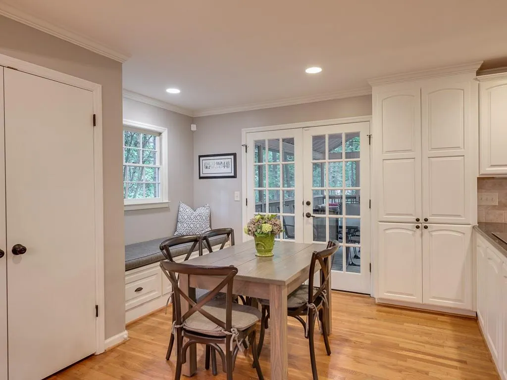 330 Forest Valley Court, Atlanta, Georgia 30342, 4 Bedrooms Bedrooms, ,2 BathroomsBathrooms,Residential,Sold,330 Forest Valley Court,6583773
