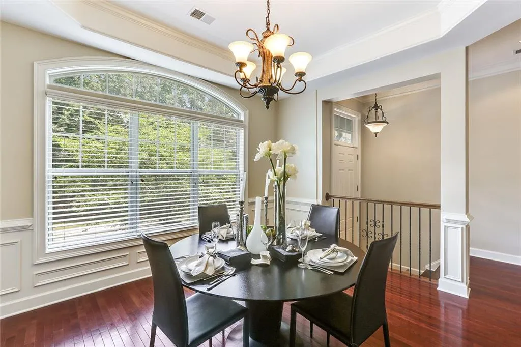 936 Telfair Close, Sandy Springs, Georgia 30350, 3 Bedrooms Bedrooms, ,3 BathroomsBathrooms,Residential,Sold,936 Telfair Close,5877904