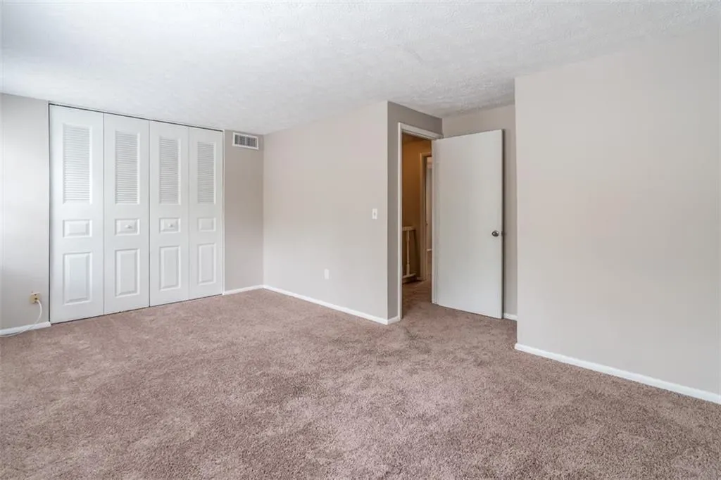 8869 Roberts Drive, Atlanta, Georgia 30350, 2 Bedrooms Bedrooms, ,2 BathroomsBathrooms,Residential,Sold,8869 Roberts Drive,6518417
