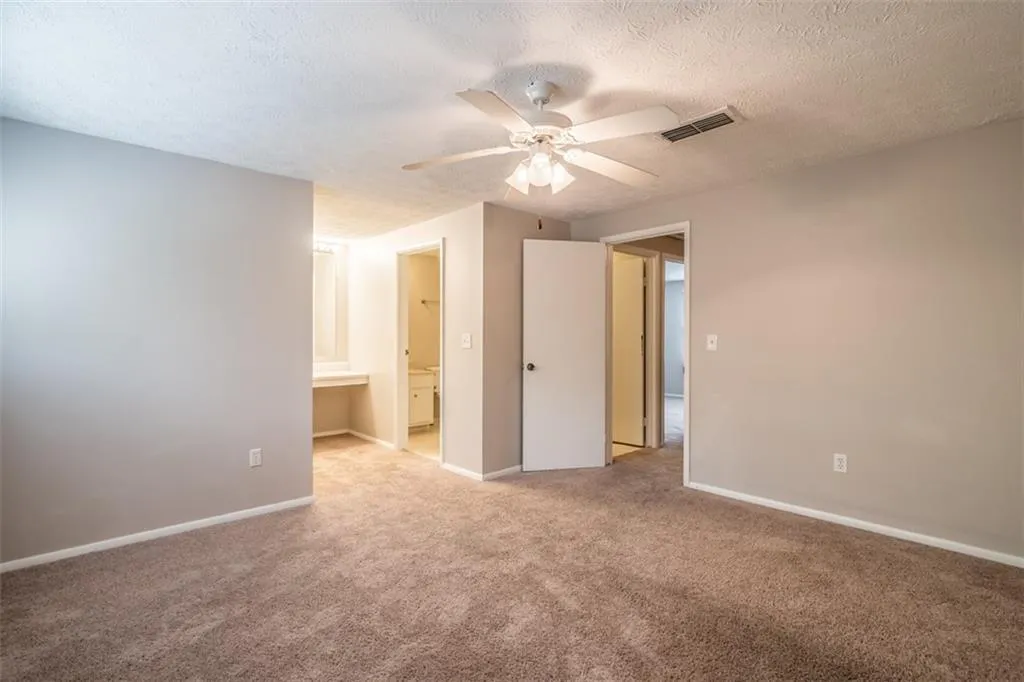 8869 Roberts Drive, Atlanta, Georgia 30350, 2 Bedrooms Bedrooms, ,2 BathroomsBathrooms,Residential,Sold,8869 Roberts Drive,6518417