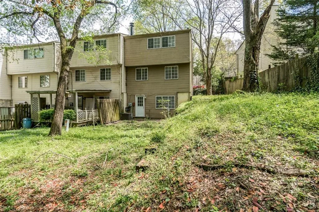 8869 Roberts Drive, Atlanta, Georgia 30350, 2 Bedrooms Bedrooms, ,2 BathroomsBathrooms,Residential,Sold,8869 Roberts Drive,6518417