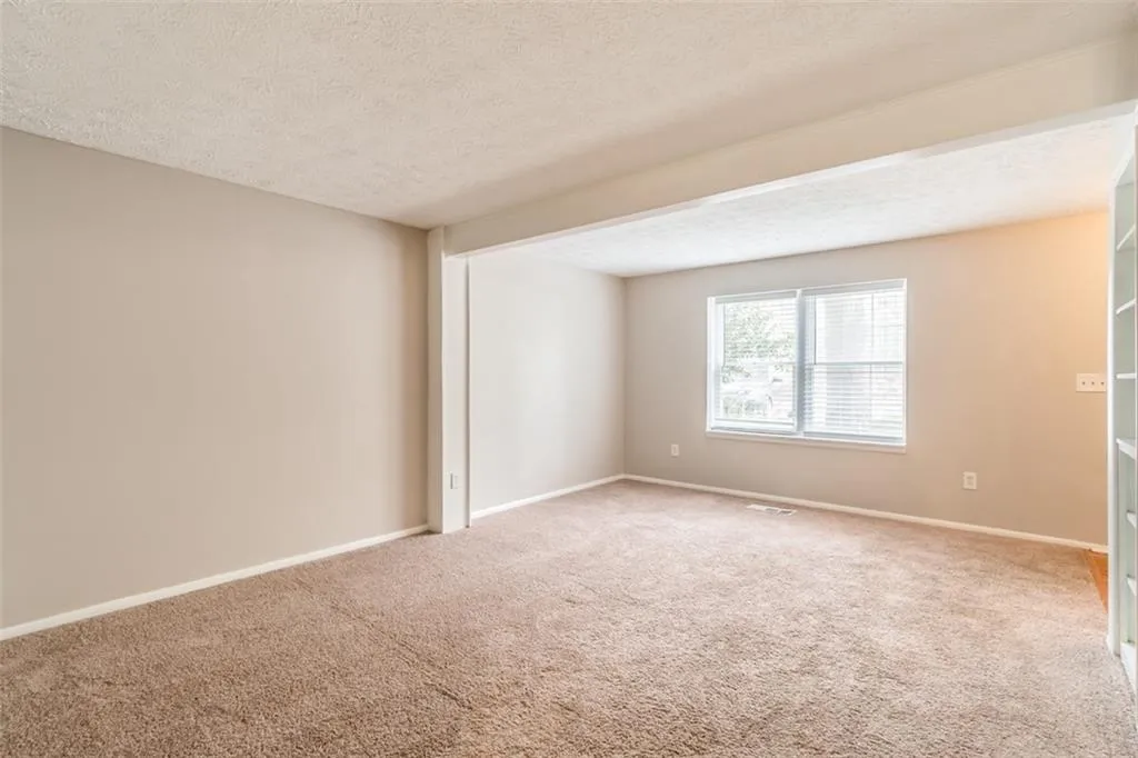 8869 Roberts Drive, Atlanta, Georgia 30350, 2 Bedrooms Bedrooms, ,2 BathroomsBathrooms,Residential,Sold,8869 Roberts Drive,6518417