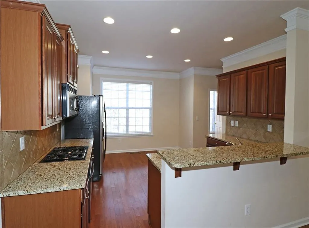 647 Coligny Court, Sandy Springs, Georgia 30350, 4 Bedrooms Bedrooms, ,3 BathroomsBathrooms,Residential,Sold,647 Coligny Court,6105850