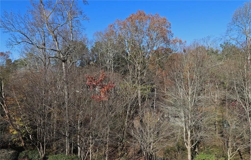 647 Coligny Court, Sandy Springs, Georgia 30350, 4 Bedrooms Bedrooms, ,3 BathroomsBathrooms,Residential,Sold,647 Coligny Court,6105850