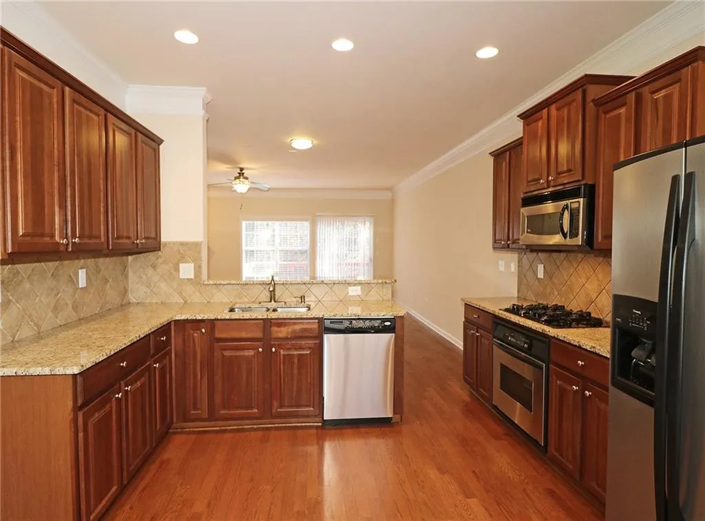 647 Coligny Court, Sandy Springs, Georgia 30350, 4 Bedrooms Bedrooms, ,3 BathroomsBathrooms,Residential,Sold,647 Coligny Court,6105850