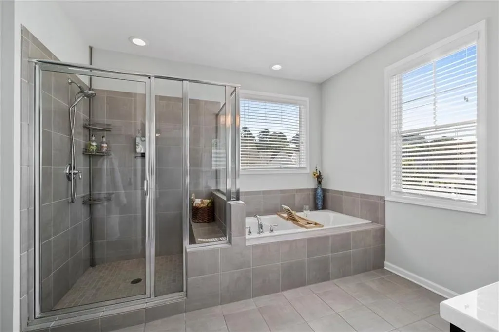 2100 Drew Drive Nw, Atlanta, Georgia 30318, 4 Bedrooms Bedrooms, ,3 BathroomsBathrooms,Residential,For Sale,2100 Drew Drive Nw,7631111
