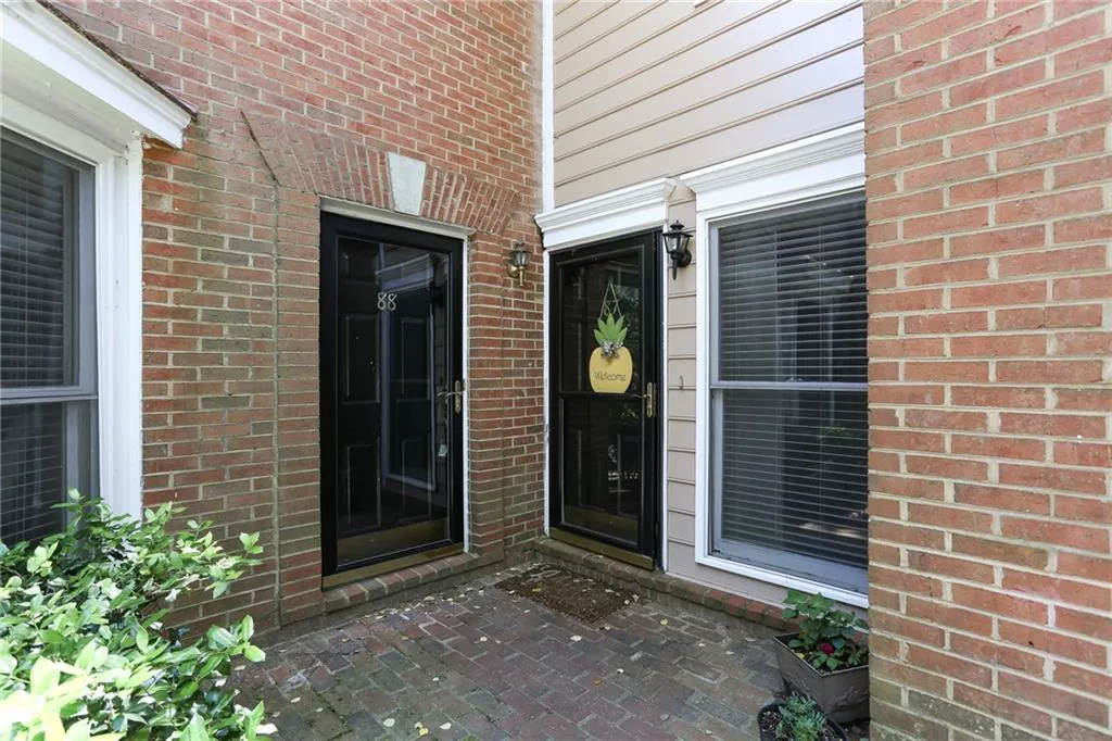 7500 Roswell Road Unit 88, Sandy Springs, Georgia 30350, 2 Bedrooms Bedrooms, ,2 BathroomsBathrooms,Residential,Sold,7500 Roswell Road Unit 88,6551765
