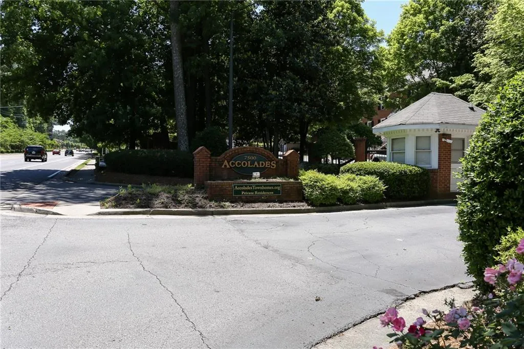 7500 Roswell Road Unit 88, Sandy Springs, Georgia 30350, 2 Bedrooms Bedrooms, ,2 BathroomsBathrooms,Residential,Sold,7500 Roswell Road Unit 88,6551765