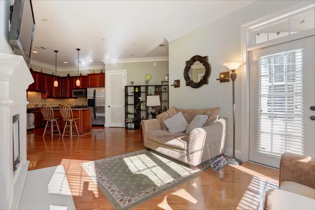3635 E Paces Circle Unit 1312, Atlanta, Georgia 30326, 1 Bedroom Bedrooms, ,1 BathroomBathrooms,Residential,Sold,3635 E Paces Circle Unit 1312,5785172