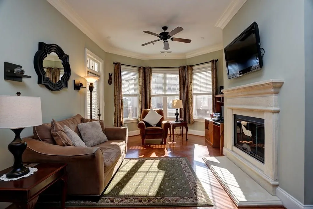3635 E Paces Circle Unit 1312, Atlanta, Georgia 30326, 1 Bedroom Bedrooms, ,1 BathroomBathrooms,Residential,Sold,3635 E Paces Circle Unit 1312,5785172