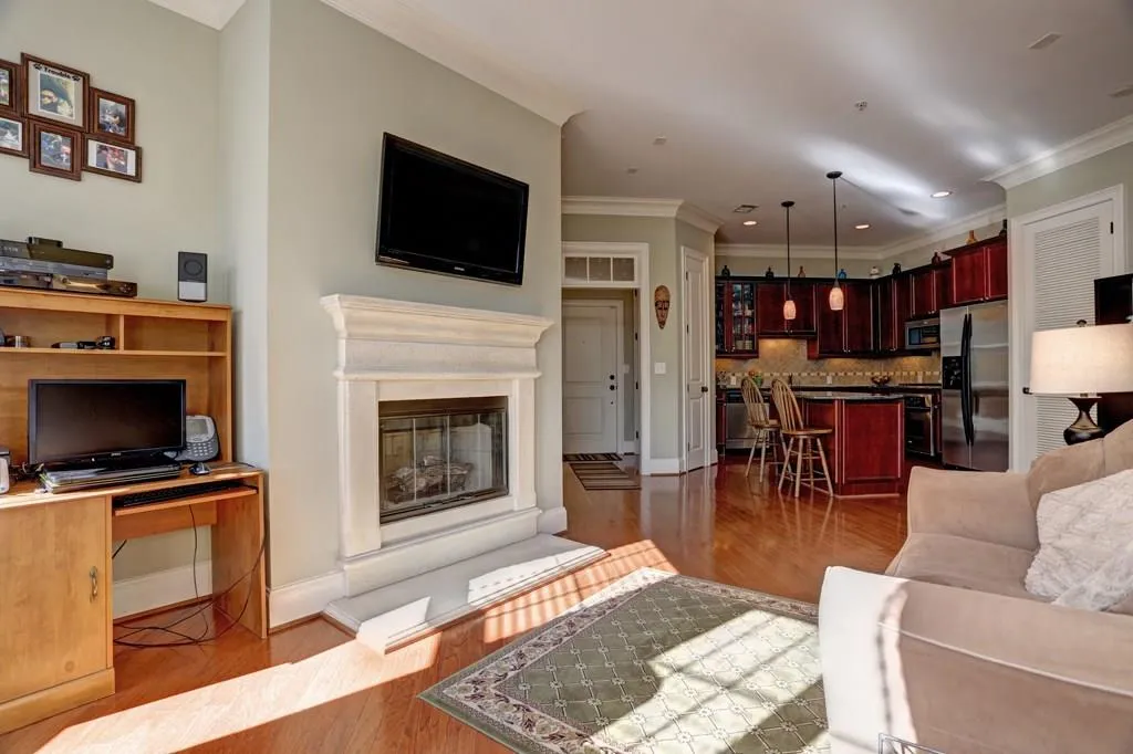 3635 E Paces Circle Unit 1312, Atlanta, Georgia 30326, 1 Bedroom Bedrooms, ,1 BathroomBathrooms,Residential,Sold,3635 E Paces Circle Unit 1312,5785172