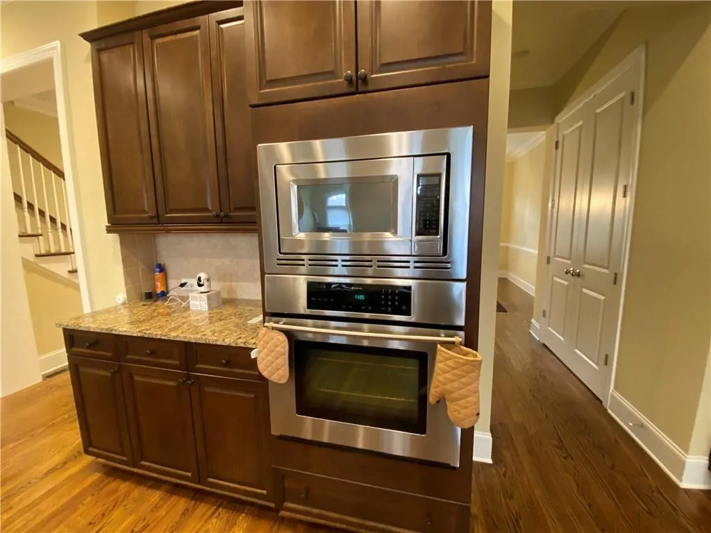 657 Lockton Place, Atlanta, Georgia 30342, 4 Bedrooms Bedrooms, ,4 BathroomsBathrooms,Residential,For Sale,657 Lockton Place,7725775