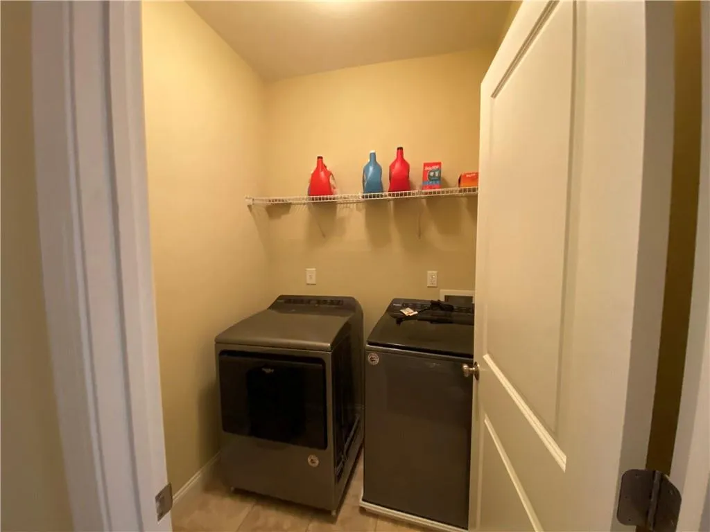 657 Lockton Place, Atlanta, Georgia 30342, 4 Bedrooms Bedrooms, ,4 BathroomsBathrooms,Residential,For Sale,657 Lockton Place,7725775