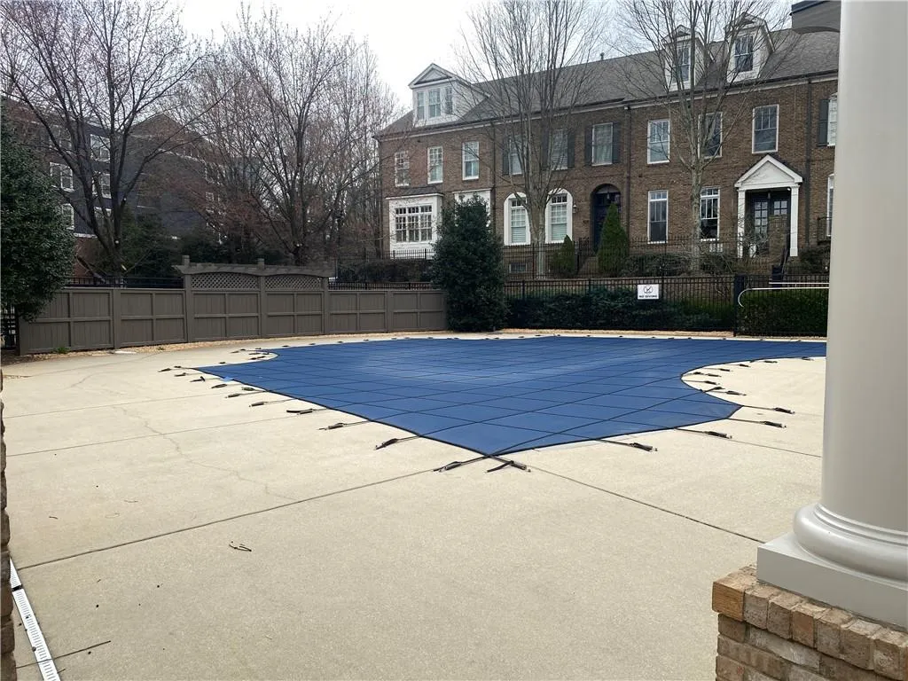 Community pool