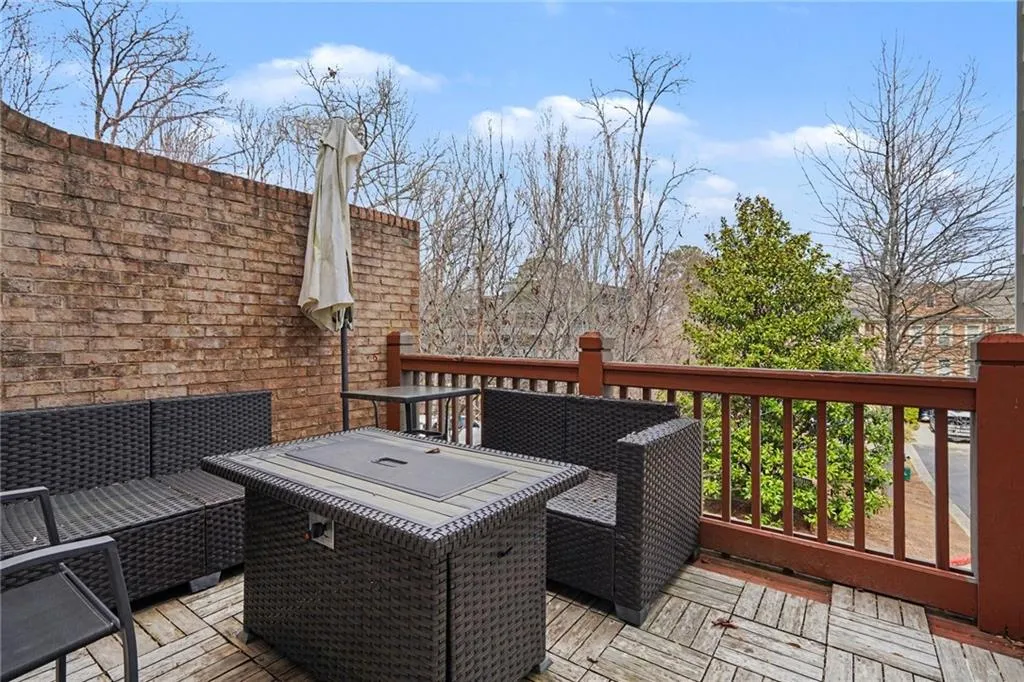 657 Lockton Place, Atlanta, Georgia 30342, 4 Bedrooms Bedrooms, ,4 BathroomsBathrooms,Residential,For Sale,657 Lockton Place,7725775