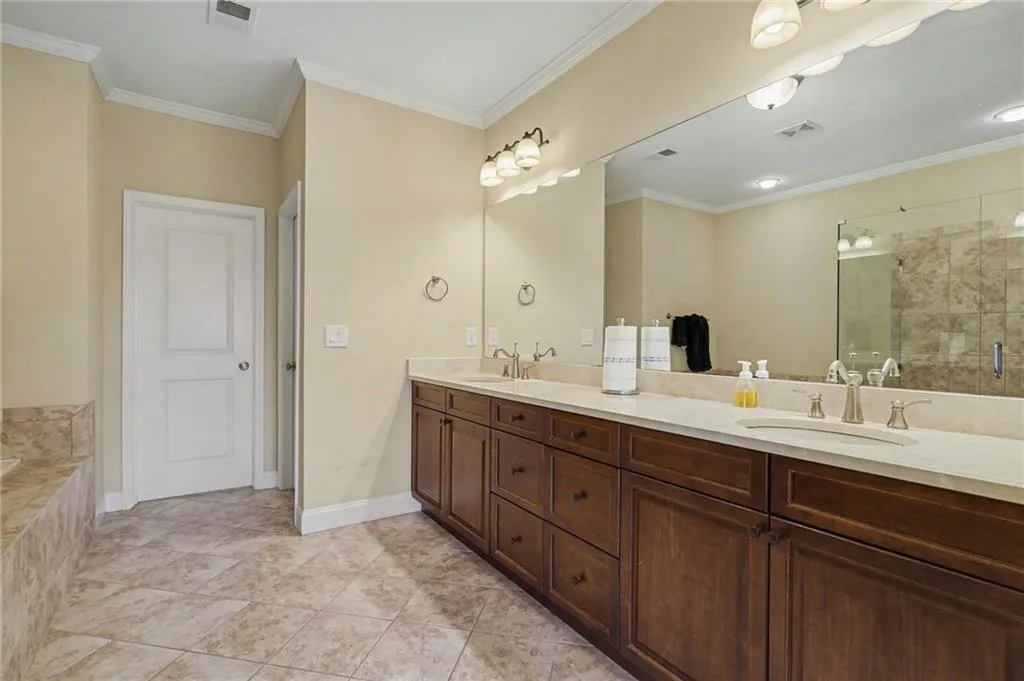 657 Lockton Place, Atlanta, Georgia 30342, 4 Bedrooms Bedrooms, ,4 BathroomsBathrooms,Residential,For Sale,657 Lockton Place,7725775