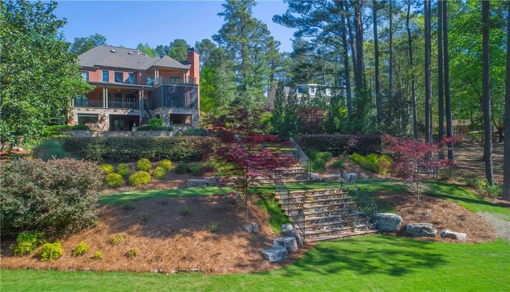 1503 Sunnybrook Farm Road, Sandy Springs, Georgia 30350, 6 Bedrooms Bedrooms, ,6 BathroomsBathrooms,Residential,Sold,1503 Sunnybrook Farm Road,5832993