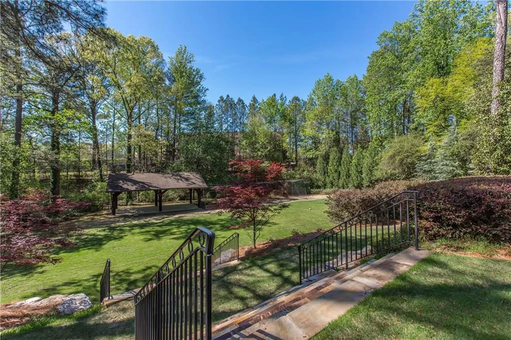 1503 Sunnybrook Farm Road, Sandy Springs, Georgia 30350, 6 Bedrooms Bedrooms, ,6 BathroomsBathrooms,Residential,Sold,1503 Sunnybrook Farm Road,5832993