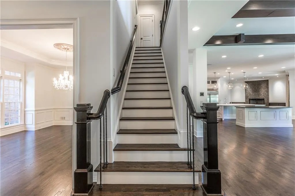1503 Sunnybrook Farm Road, Sandy Springs, Georgia 30350, 6 Bedrooms Bedrooms, ,6 BathroomsBathrooms,Residential,Sold,1503 Sunnybrook Farm Road,5832993