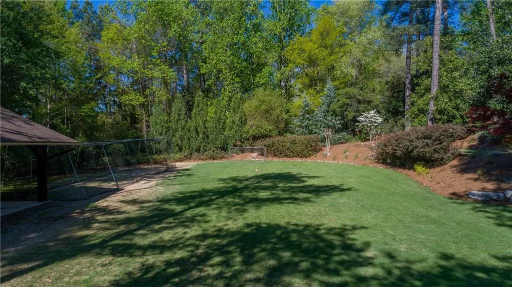 1503 Sunnybrook Farm Road, Sandy Springs, Georgia 30350, 6 Bedrooms Bedrooms, ,6 BathroomsBathrooms,Residential,Sold,1503 Sunnybrook Farm Road,5832993