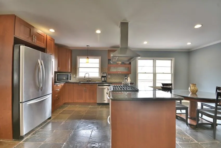 348 Hilderbrand Drive, Atlanta, Georgia 30328, 3 Bedrooms Bedrooms, ,3 BathroomsBathrooms,Residential,Sold,348 Hilderbrand Drive,5822017