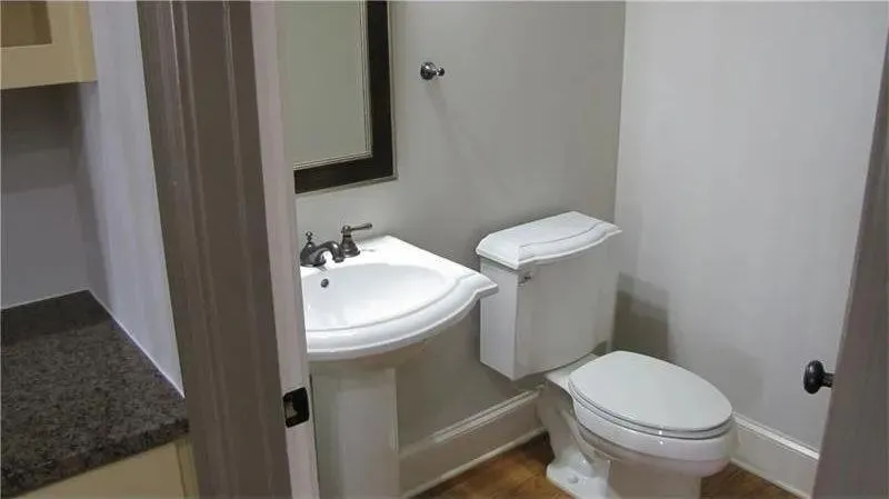 1170