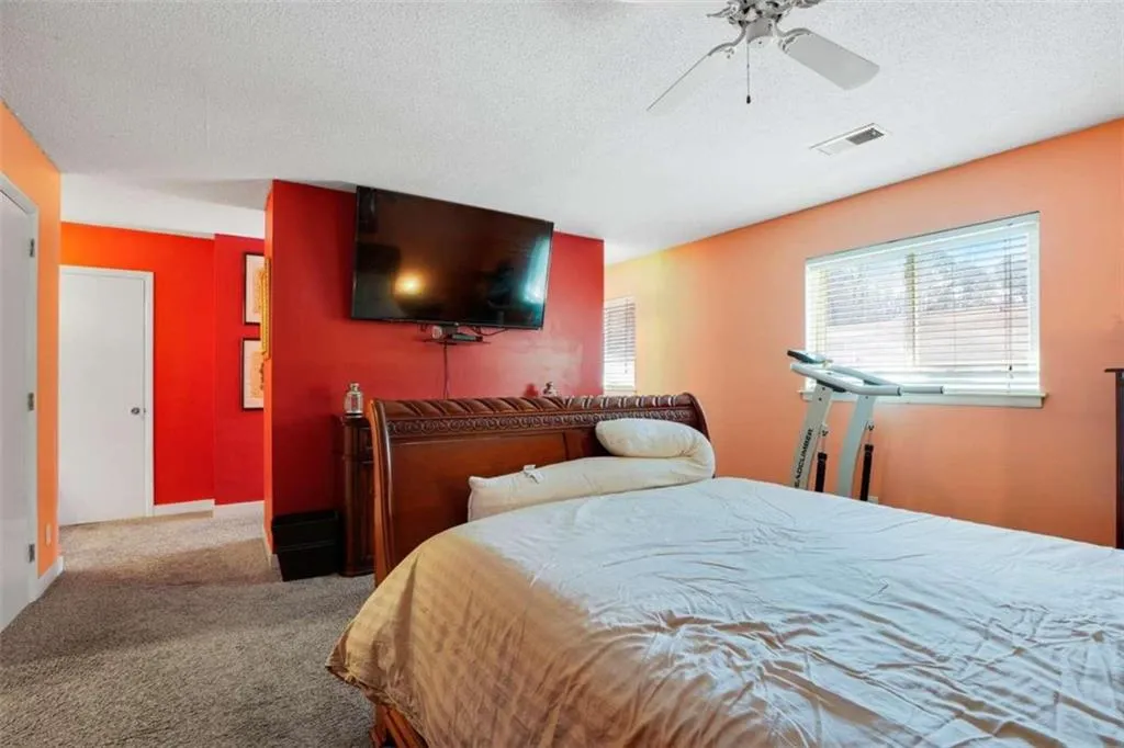 7124 Stonington, Sandy Springs, Georgia 30328, 3 Bedrooms Bedrooms, ,2 BathroomsBathrooms,Residential,Sold,7124 Stonington,6834705