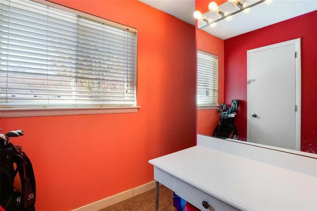 7124 Stonington, Sandy Springs, Georgia 30328, 3 Bedrooms Bedrooms, ,2 BathroomsBathrooms,Residential,Sold,7124 Stonington,6834705