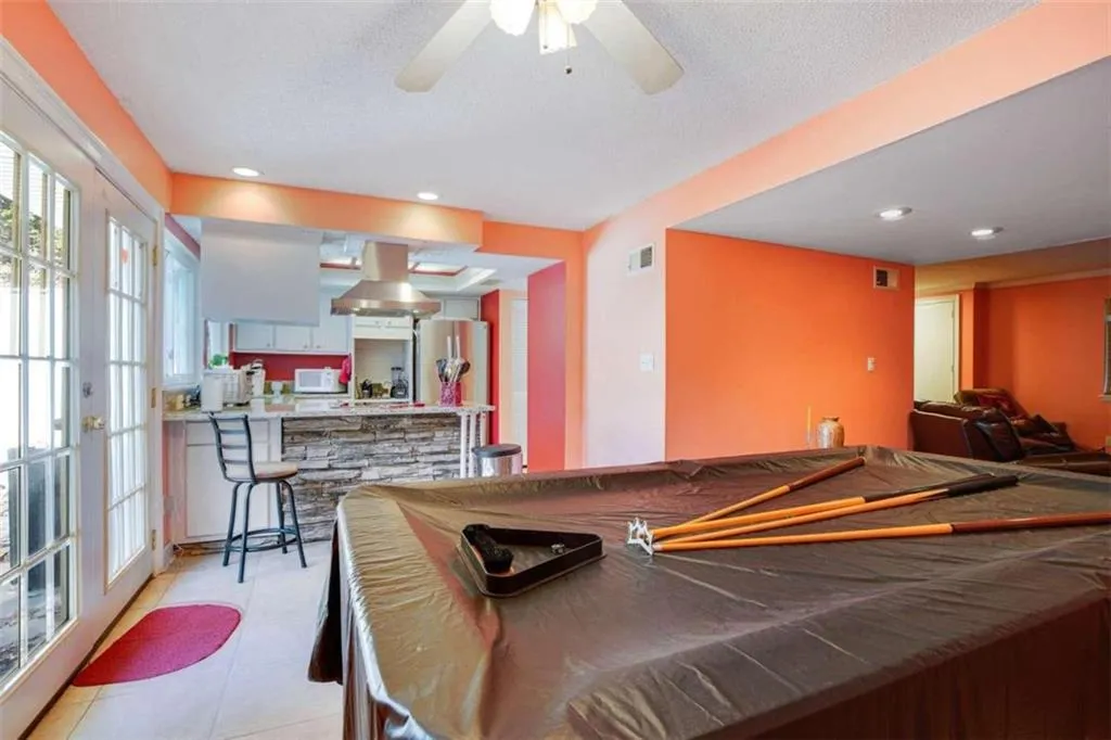 7124 Stonington, Sandy Springs, Georgia 30328, 3 Bedrooms Bedrooms, ,2 BathroomsBathrooms,Residential,Sold,7124 Stonington,6834705