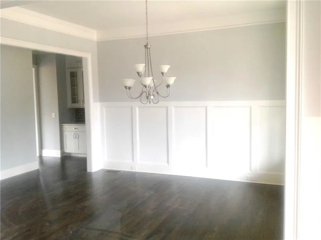 641 Mabry Road, Sandy Springs, Georgia 30328, 6 Bedrooms Bedrooms, ,5 BathroomsBathrooms,Residential,Sold,641 Mabry Road,5583518