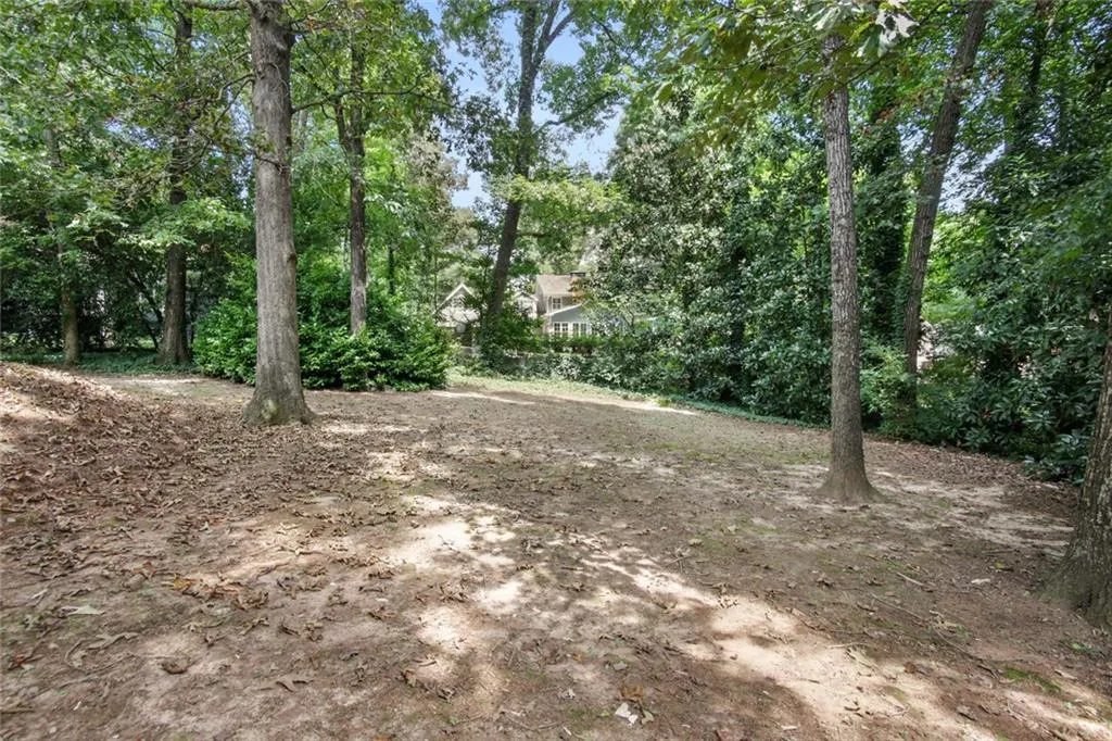 7265 Dunhill Terrace, Sandy Springs, Georgia 30328, 4 Bedrooms Bedrooms, ,3 BathroomsBathrooms,Residential,Sold,7265 Dunhill Terrace,6937857