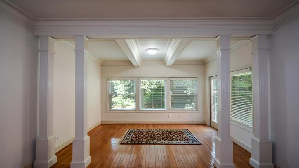 5267 Glenridge Drive Ne Unit 5267, Atlanta, Georgia 30342, 3 Bedrooms Bedrooms, ,3 BathroomsBathrooms,Residential,Sold,5267 Glenridge Drive Ne Unit 5267,7061332
