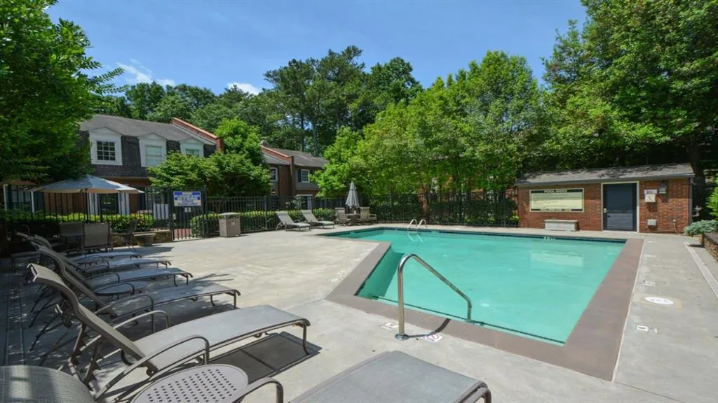 5267 Glenridge Drive Ne Unit 5267, Atlanta, Georgia 30342, 3 Bedrooms Bedrooms, ,3 BathroomsBathrooms,Residential,Sold,5267 Glenridge Drive Ne Unit 5267,7061332