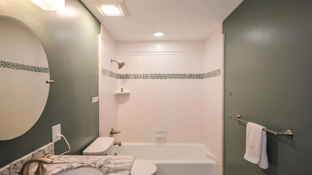 5267 Glenridge Drive Ne Unit 5267, Atlanta, Georgia 30342, 3 Bedrooms Bedrooms, ,3 BathroomsBathrooms,Residential,Sold,5267 Glenridge Drive Ne Unit 5267,7061332