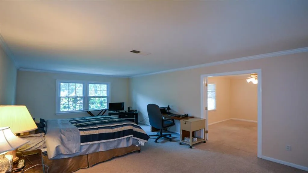 5267 Glenridge Drive Ne Unit 5267, Atlanta, Georgia 30342, 3 Bedrooms Bedrooms, ,3 BathroomsBathrooms,Residential,Sold,5267 Glenridge Drive Ne Unit 5267,7061332