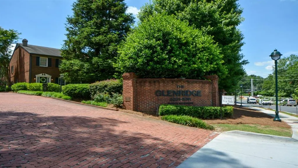 5267 Glenridge Drive Ne Unit 5267, Atlanta, Georgia 30342, 3 Bedrooms Bedrooms, ,3 BathroomsBathrooms,Residential,Sold,5267 Glenridge Drive Ne Unit 5267,7061332